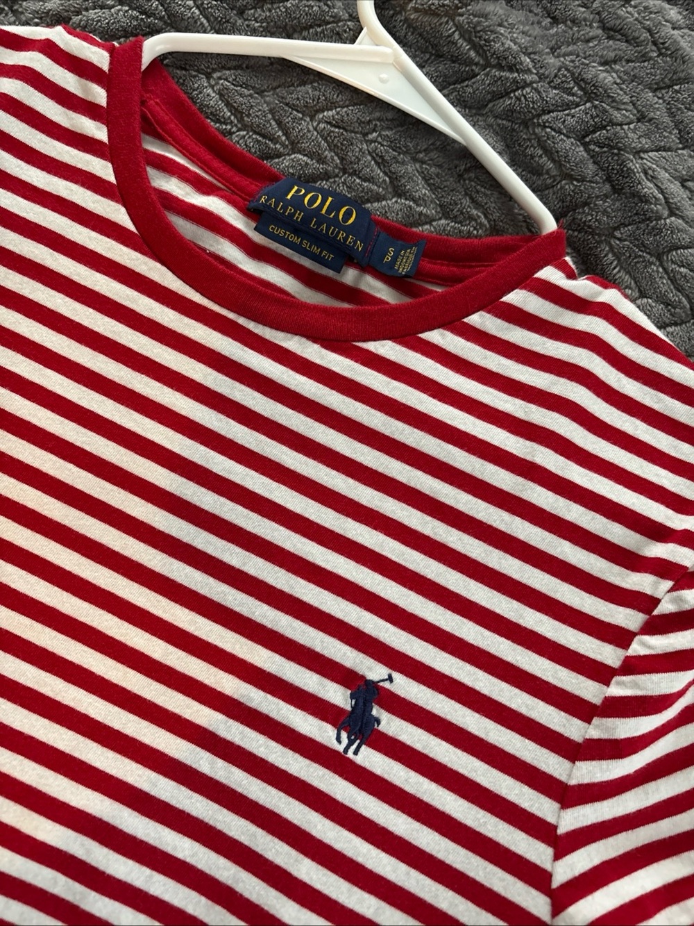 Polo by Ralph Lauren Men’s Small Striped Red & White Tee